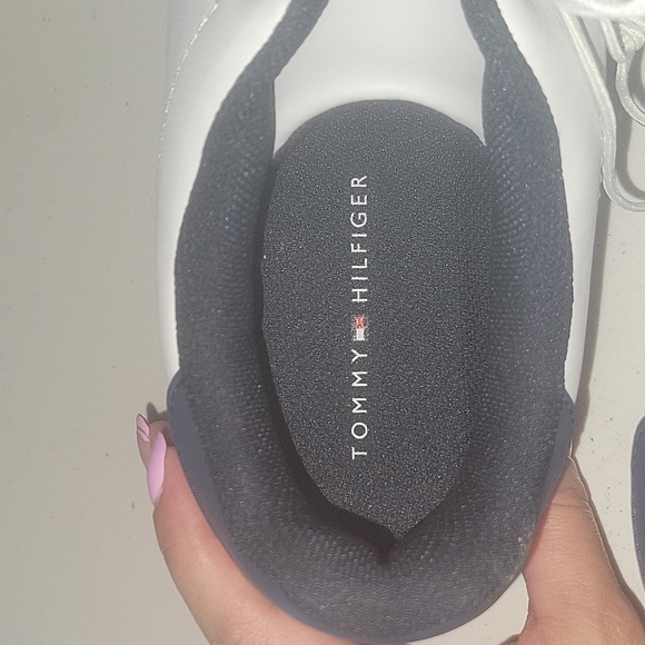 Tommy Hilfiger Men 8 1/2 or Women's 10.5(Eur42) - Picture 6 of 6